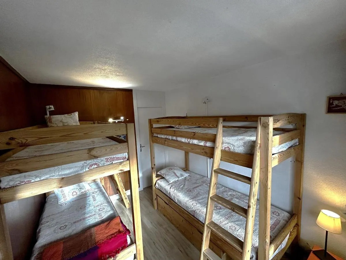 Les Menuires : 2 Pieces, 6 Pers, Balcon Sud, Au Pied Des Pistes - Fr-1-452-208 Apartment Saint-Martin-de-Belleville